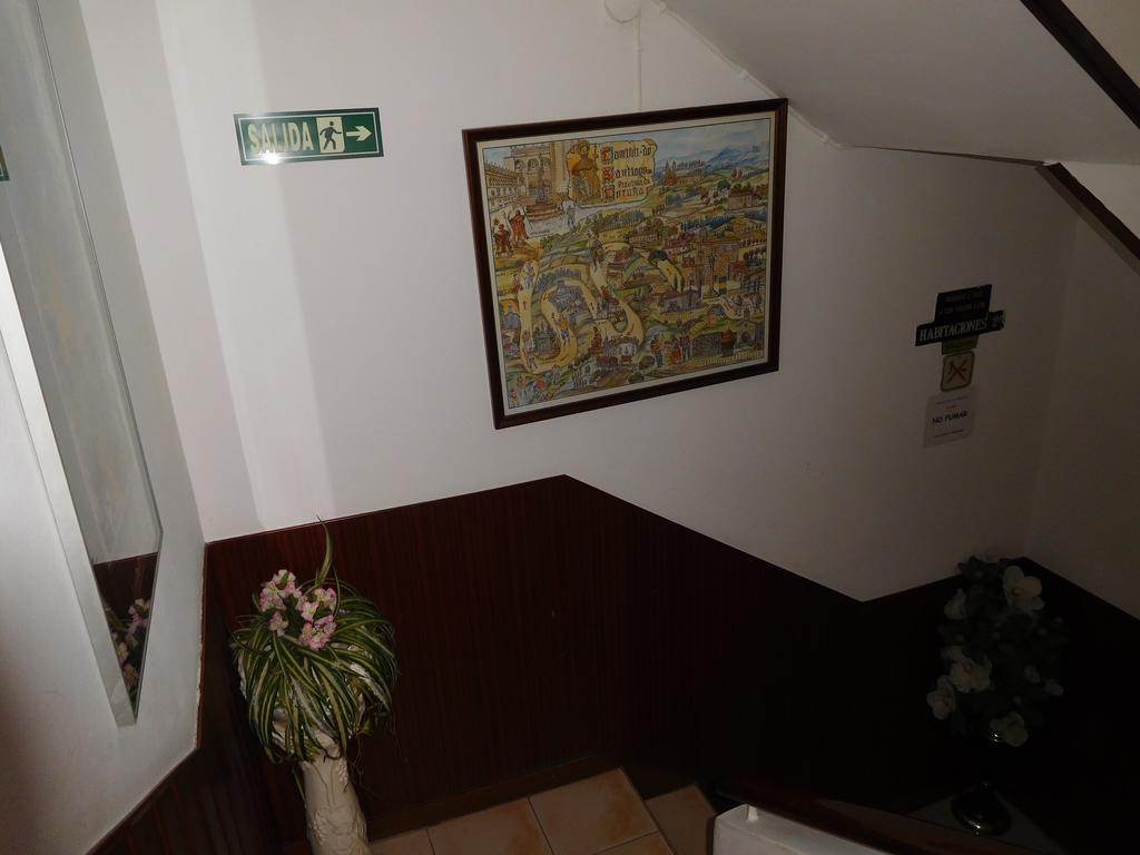 Pension Estrada Santiago de Compostela Exterior photo